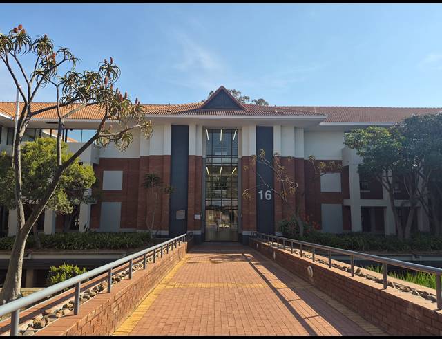 109M² OFFICE TO LET IN WOODMEAD